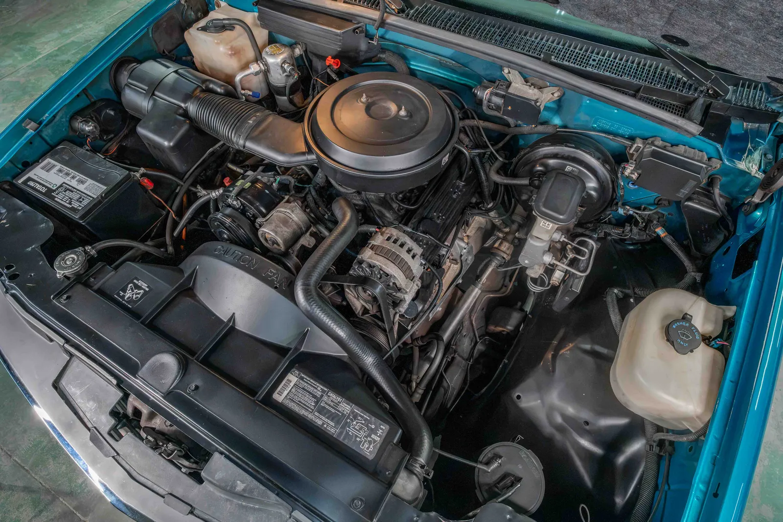 1993-Chevrolet-K2500-Bright Teal Metalic-195397-43.jpg